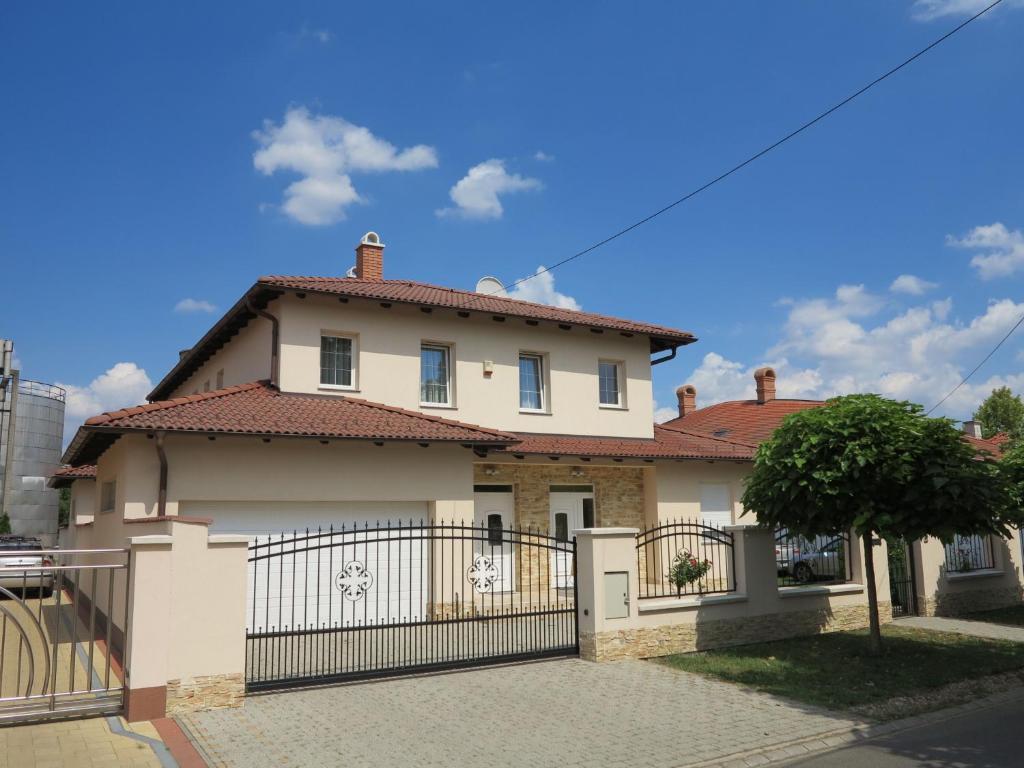 Aura Apartman Hajdúszoboszló Εξωτερικό φωτογραφία